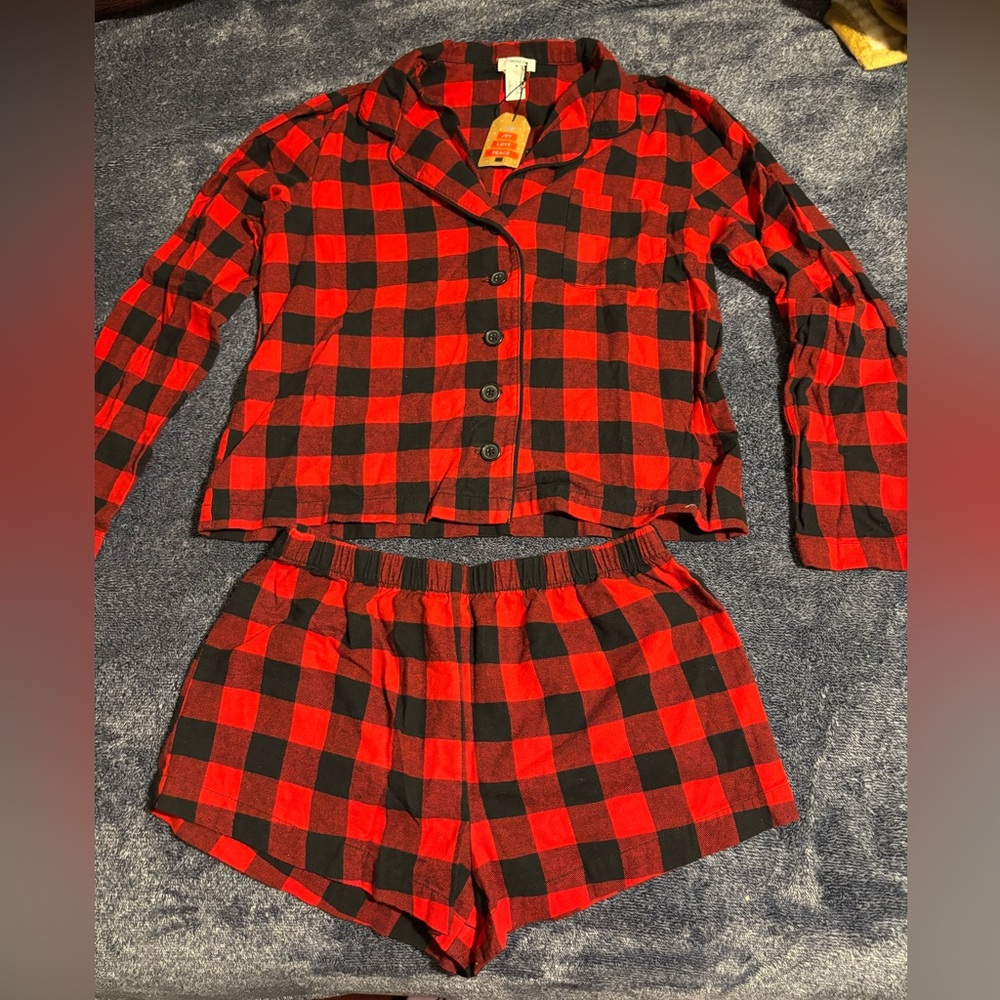 New Forever 21 Flannel Pajama Set